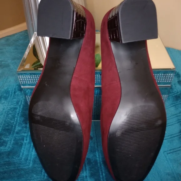 Ann Taylor factory shoe - Picture 2 of 6
